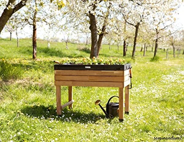 Découvrez notre test complet de la jardinière surélevée Wondermake en bois de cerisier brun foncé : design élégant, robustesse et praticité au rendez-vous pour sublimer votre jardin.