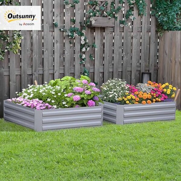 Découvrez les caractéristiques des carrés potagers Outsunny en tôle d'acier ondulée, leur durabilité et comment ils s'intègrent dans votre jardin urbain. Maximisez l'espace et l'esthétique avec ces modèles pratiques.