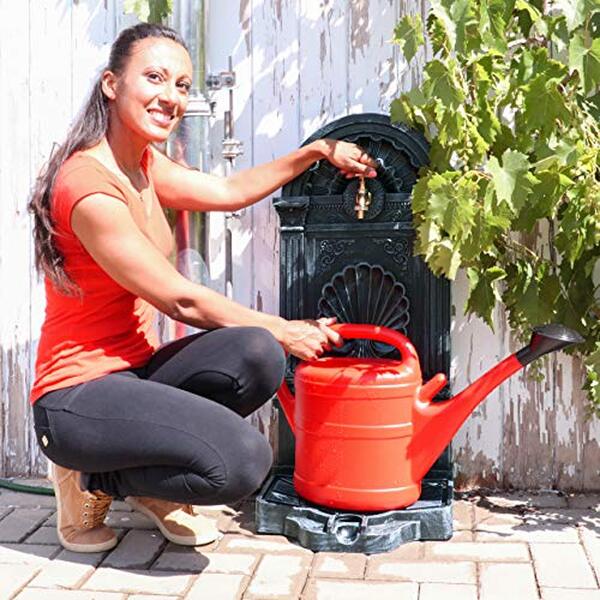 Découvrez l'élégance intemporelle de la fontaine jardin antique Relaxdays, un véritable atout pour apporter charme et sérénité à votre espace extérieur.