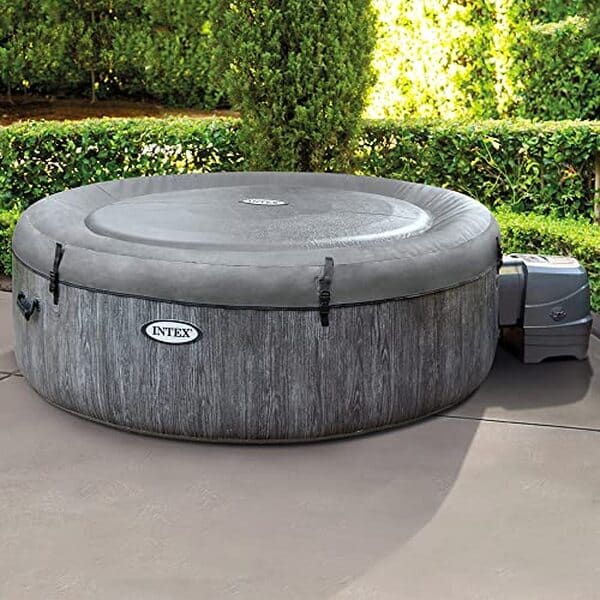 Découvrez notre test complet du spa gonflable Intex Pure Spa Baltik 4 places gris cérusé : performances, confort et prix pour bien choisir votre spa. 
