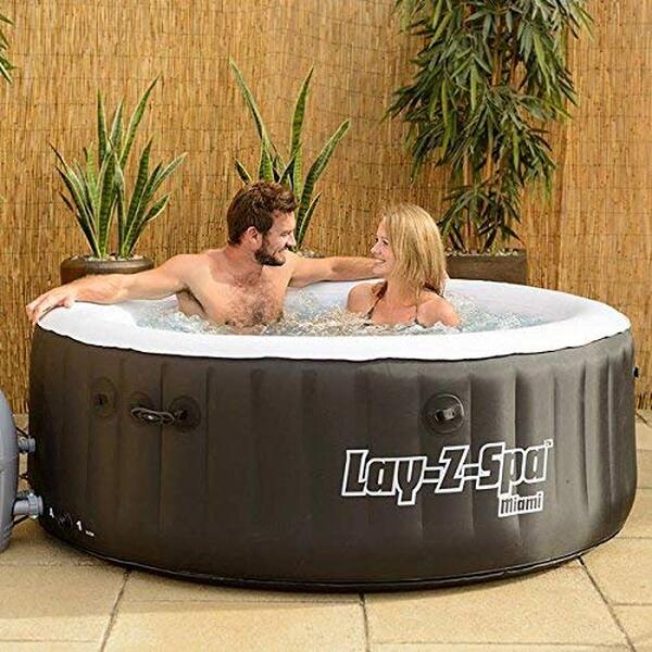 Découvrez notre test détaillé du spa gonflable Lay-Z-Spa Miami 54123 : caractéristiques, avantages et verdict final pour bien choisir votre spa. 