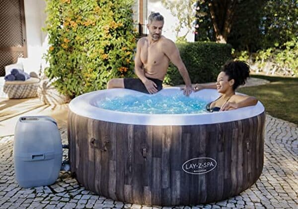 Découvrez notre test détaillé du spa gonflable Lay-Z-Spa Bahamas : confort, performances et conseils pour 2 à 4 personnes en quête de relaxation.