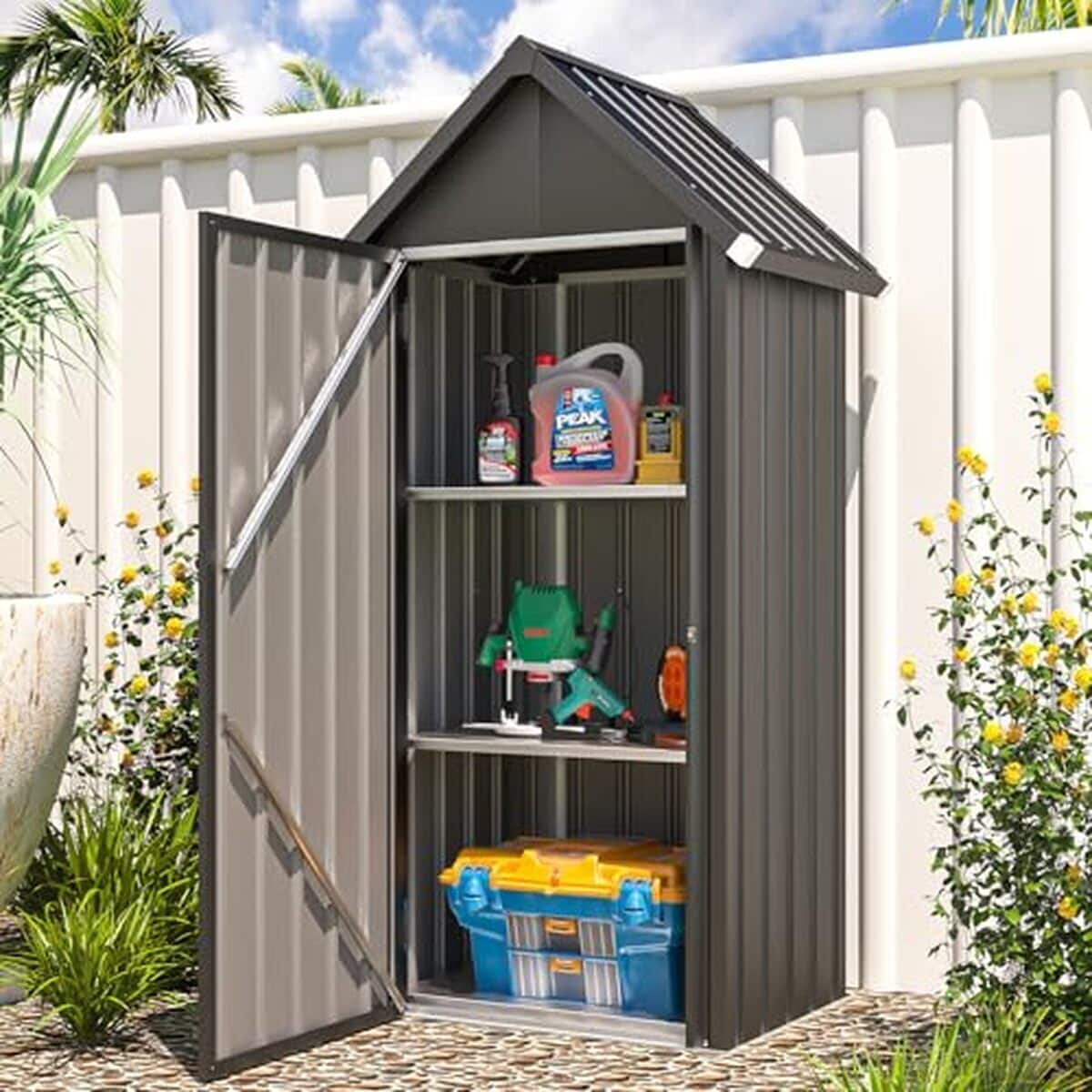 Test : abri de jardin métal Yodolla, rangement résistant tout climat