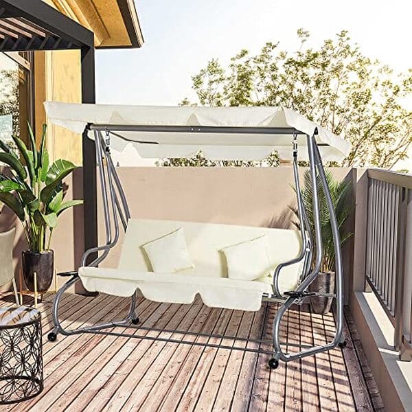 Découvrez notre test détaillé de la balancelle 3 places Outsunny : performances, confort et polyvalence pour votre jardin. Avis complet et conseils d'achat. 